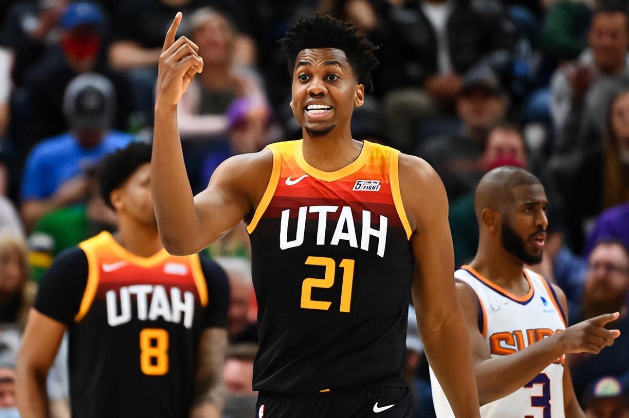 上海队邀请大白边跟队试训,他会在新赛季出现在CBA赛场上吗?