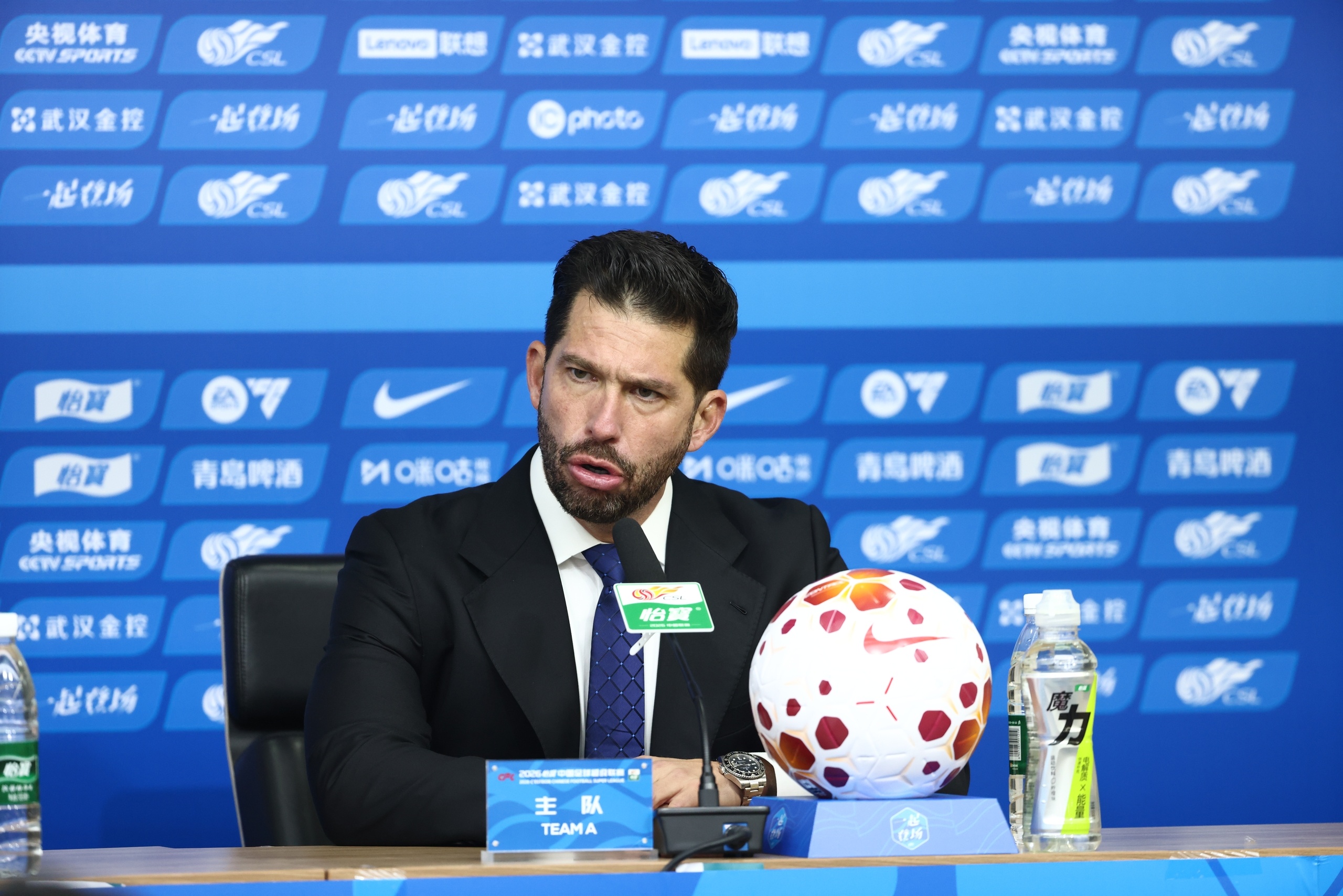 莫拉赛后：球员展现出顽强的斗志，会抓住间歇期机会提高和加强